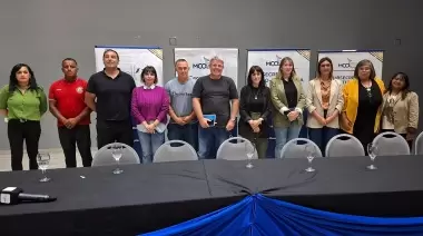Las olas y el viento llaman: Caleta Olivia celebra la Fiesta Náutica con deportes y cultura local