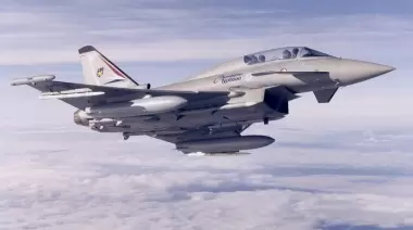 Riesgo aéreo en el Atlántico Sur: maniobra peligrosa de avión británico cerca de vuelos comerciales