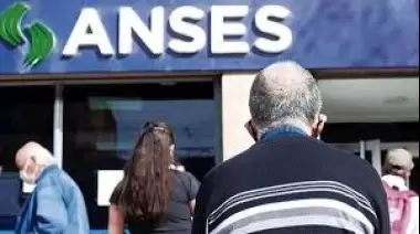 El Gobierno endurece los controles sobre Pensiones por Invalidez: suspensión para quienes pasen más de 90 días en el exterior