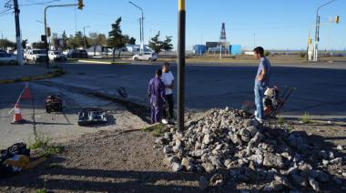 Caleta Olivia avanza con el adoquinado y bacheo en calles clave