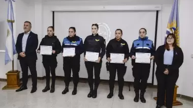 Día de la Mujer: Destacan estadísticas del SID y homenajean a policías