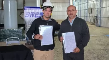 Vialidad Provincial recibió máquina vial en comodato por parte de Brest S.A.