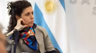 Agostina Mora: "La aprobación del DNU es un retroceso para el país"