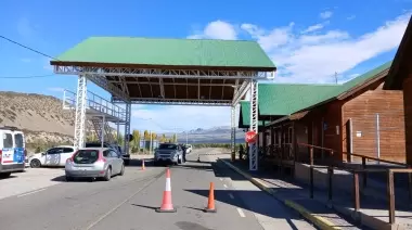 Argentina y Chile restablecen el transporte vecinal entre Los Antiguos y Chile Chico