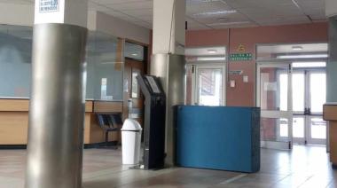 Madrugar por un turno y volver sin nada: el calvario de pacientes en Hospital Zonal de Caleta Olivia