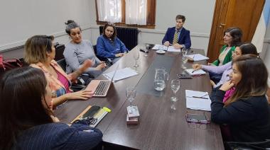 Santa Cruz avanza en protección animal: reunión clave para mejorar la legislación