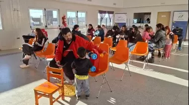 Más de 500 chicos se hicieron el apto físico escolar sin ir al hospital: mirá cómo fue la campaña que llegó a los barrios