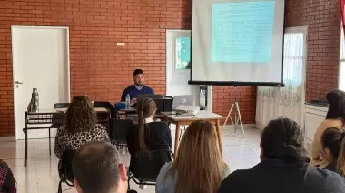Capacitación del Consejo de Educación sobre Sisfet Web: cómo consultar tus títulos digitales