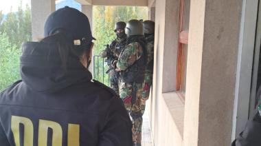 Golpe al narcomenudeo en El Calafate: cocaína, armas y una mujer detenida