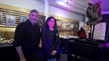 Inauguraron en Caleta Olivia la muestra “El Hombre y su Entorno” con piezas históricas restauradas