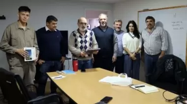 Cerro Vanguardia presenta avances de su plan de cierre de minas al gobierno provincial