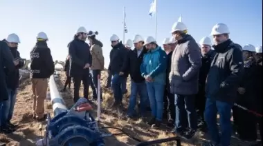 Caleta Olivia: Vidal inaugura acueducto clave para el abastecimiento de agua