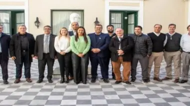 Santa Cruz reafirma compromiso con el Boleto Estudiantil Gratuito ante la desigualdad en subsidios al transporte