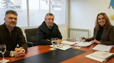 Santa Cruz impulsa proyectos de energía y monitoreo ambiental con nuevos acuerdos