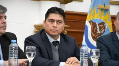 Claudio Vidal convoca a directores médicos para reestructurar el sistema de salud pública de Santa Cruz