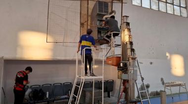 El Municipio refuerza la calefacción en espacios deportivos: nueva caldera en 2 de Abril y calefactores en CeMEPA