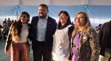 El intendente Carrizo acompañó a los alumnos de la Escuela N.º 57