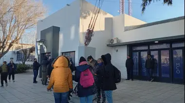 Fundación Santa Cruz Sustentable reclama frente al municipio atraso salarial y de aguinaldos