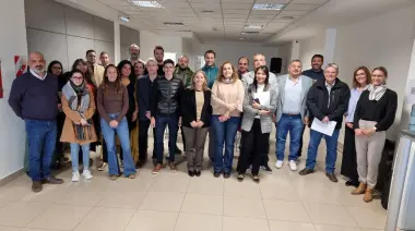 Santa Cruz y Chubut se unen para promover el avistaje responsable de la ballena Sei