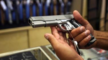 Joven baleado mientras manipulaba un arma con un amigo