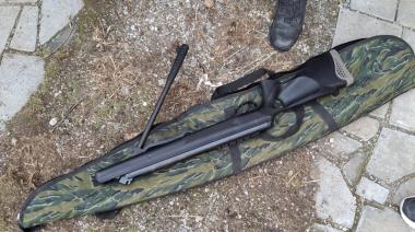 Detienen a un hombre y secuestran armas tras amenazas agravadas