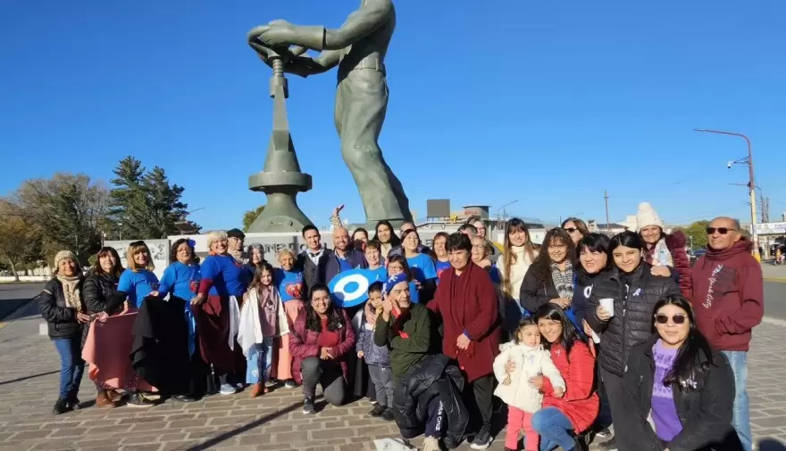 Caleta Olivia conmemoró el Día de la Escarapela con una jornada patriótica