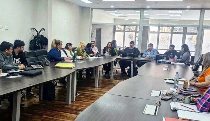Estatales recibirán 12 puntos por encima del IPC en Santa Cruz