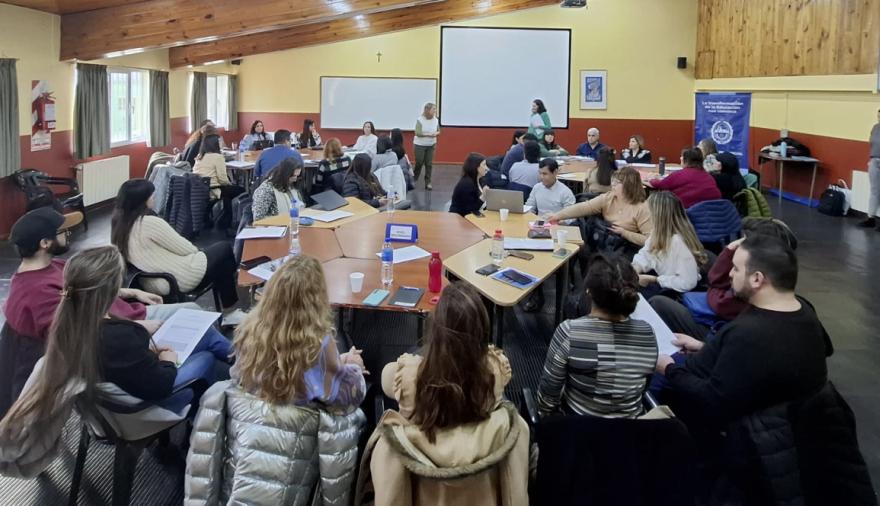 El CPE impulsa una actualización clave de la Guía de Actuación Educativa en Santa Cruz