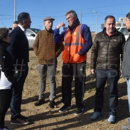 Avanzan los trabajos del césped sintético en el club Mar del Plata