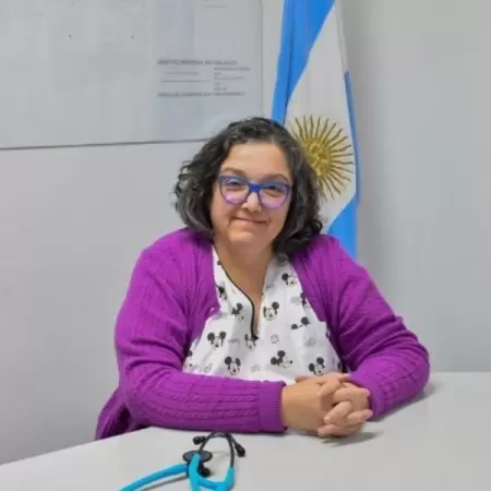 “Si no les gusta la salud pública, pueden irse al sector privado”: Advertencia de ministra a los médicos que incurren en irregularidades