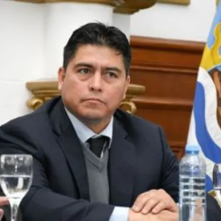 Claudio Vidal convoca a directores médicos para reestructurar el sistema de salud pública de Santa Cruz