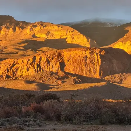 Abren al público tesoro escondido en Santa Cruz: qué secretos hay en Cerro de los Indios, el "hermano desconocido" de la Cueva de las Manos