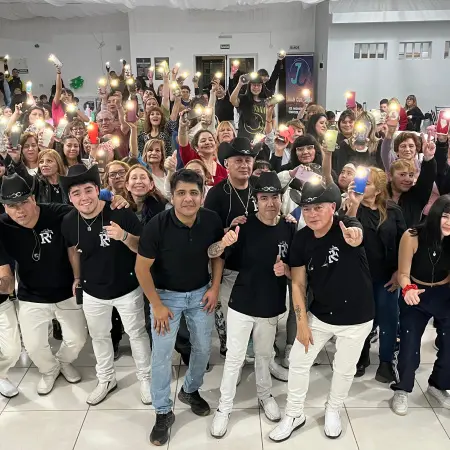 Exitoso Té Bingo Show organizado por Juan Curallan y el Club Atlético 132 Viviendas