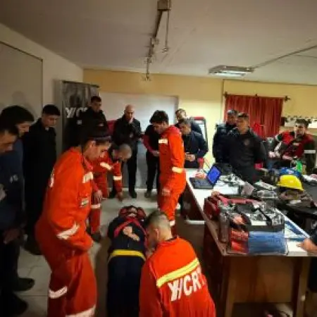 Bomberos y Protección Civil, capacitados por primera vez en rescate minero