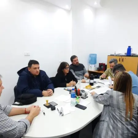 Conciliación Obligatoria: el Gobierno y ADOSAC retomaron el diálogo por salarios y condiciones edilicias